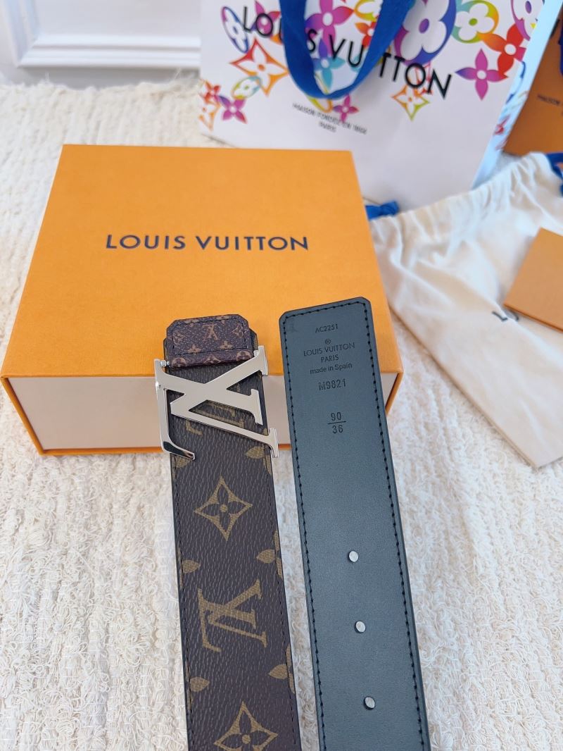 l0vis Vvtt0n belts